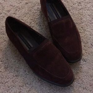 Loader from hush puppies